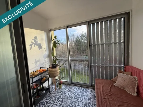 APPARTEMENT AVEC GARAGE