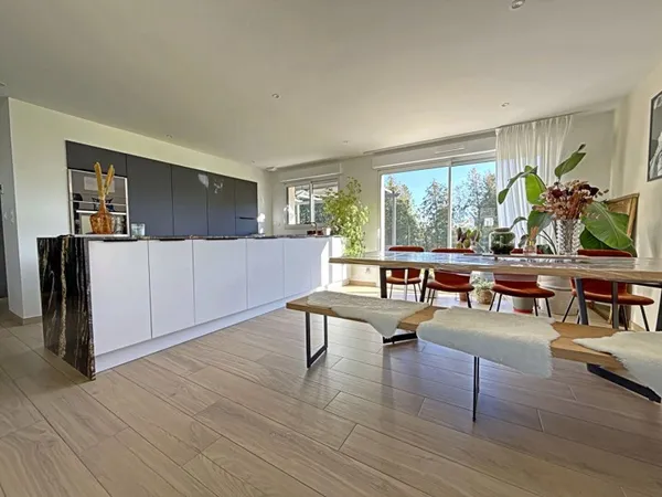 Maison 5 Pièces 3 chambres Poilcourt Sydney