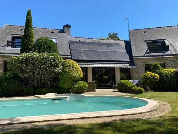 Spacieuse maison de 210 m² avec piscine et studio indépendant