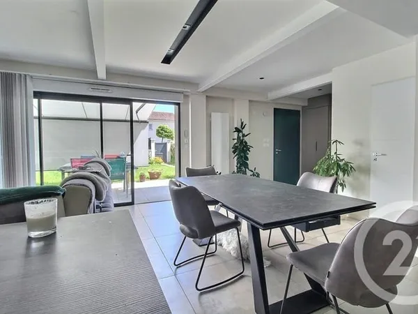 Maison 4 pièces 104 m²