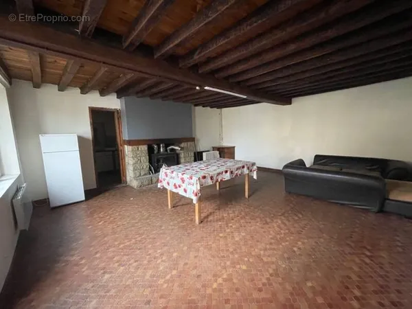 Maison de village 76m2 ANZEME (23) 48000€ à saisir !