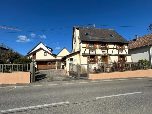 UFFHEIM, Magnifique maison alsacienne, 159.50m², 4chambres, climatisation, panneaux solaires. Beauco