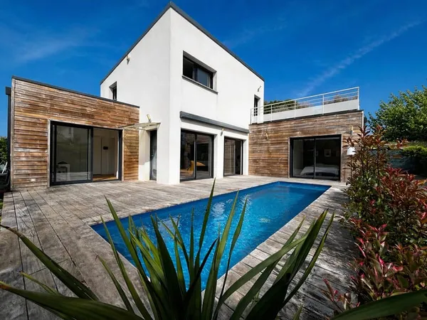 Maison moderne avec piscine au Haillan