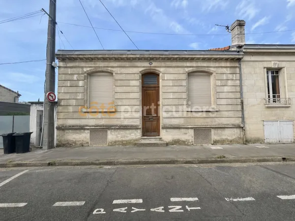 Echoppe double en pierre avec jardin de 150 m²