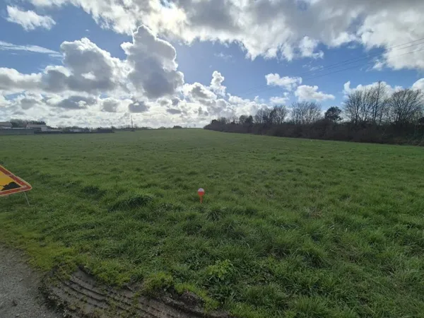 Terrain 774 m²