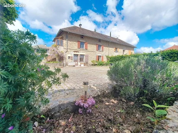Maison 6 pièces 105 m²