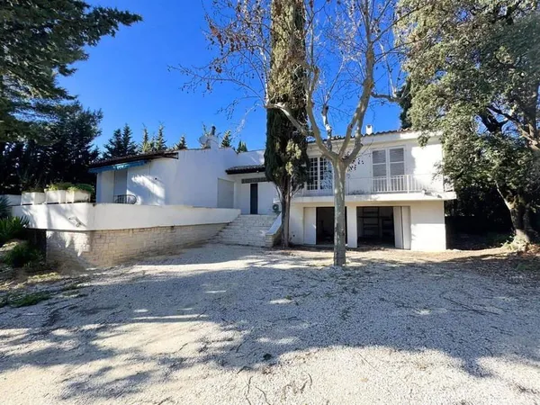 Villa 6 pièces 213 m²