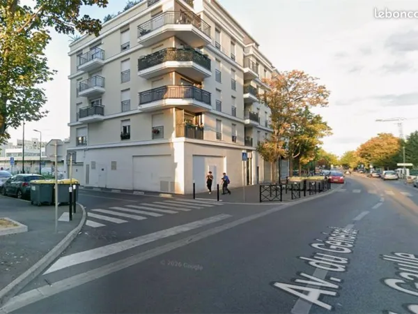 Boutique 125 m² SARTROUVILLE