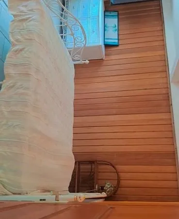Chambre cosy et spacieuse dans grande maison