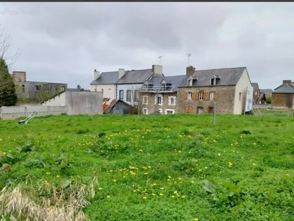 Terrain 660 m²