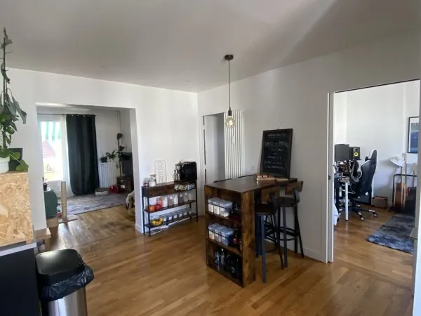 Recherche d'un(e) colocataire - 1 chambre disponible à la Garenne-Colombes (92) - 4 pièces / 2 chamb