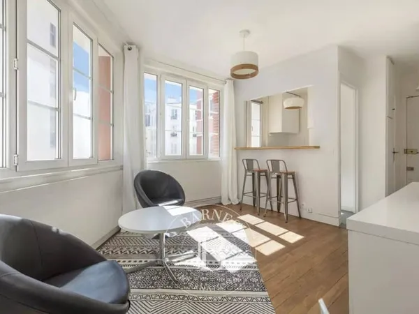 Studio 1 pièce 27 m²