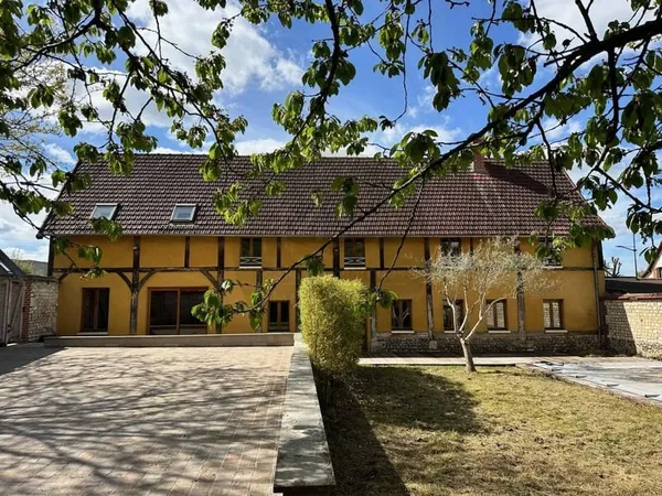 Maison 7 pièces 195 m²