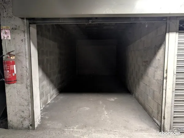 Parking/box 15 m² Marseille