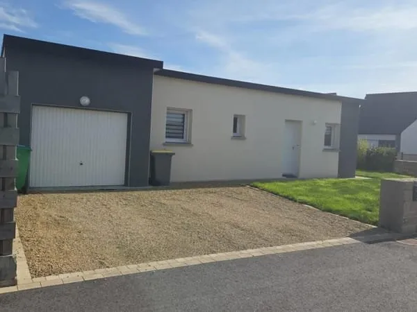 MAISON 3 CHAMBRES SUR LESNEVEN