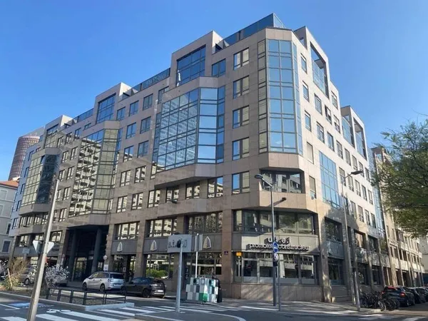 Bureaux 369 m²