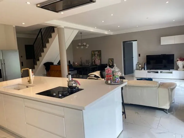 Maison 6 pièces 150 m²
