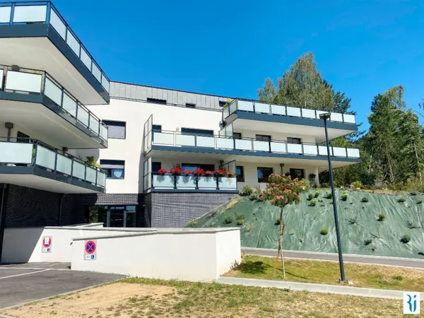 PARKINGS SUR MONT SAINT AIGNAN