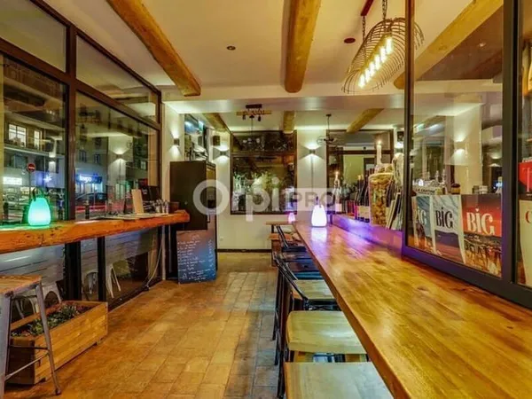 Fonds de commerce 61 m²