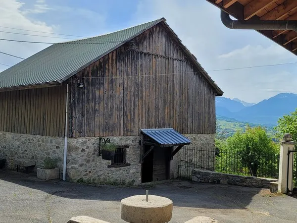 Location Grange