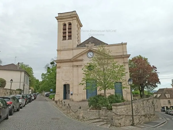 SUR LA COMMUNE DU PECQ EN LIMITE DE SAINT GERMAIN EN LAYE