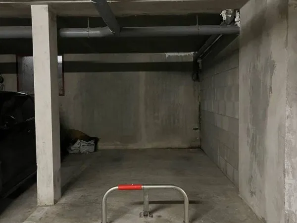 Parking 9 m²