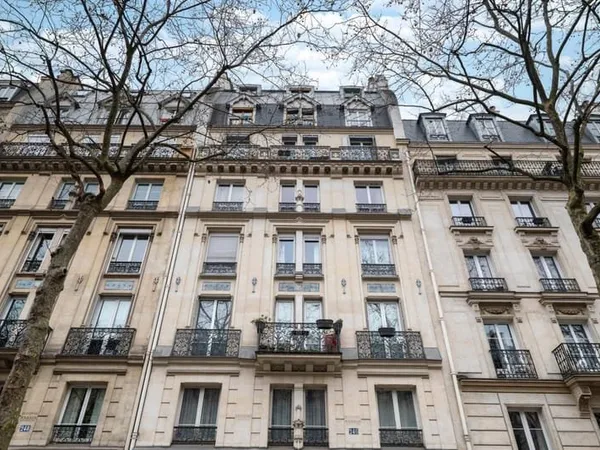 PARIS 11 - BOULEVARD VOLTAIRE - CHARMANT 2 PIECES