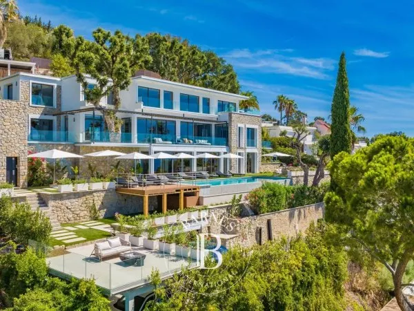 CANNES CALIFORNIE - VILLA CONTEMPORAINE - 6 CHAMBRES