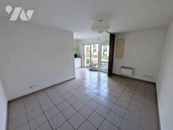 Local professionnel 25 m²