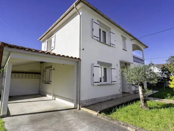 Maison familiale avec jardin proche centre-ville