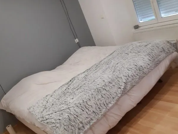 Apparemment T1 avec terrasse