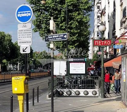 Appartement 2/3 pièces traversant PARIS 17
