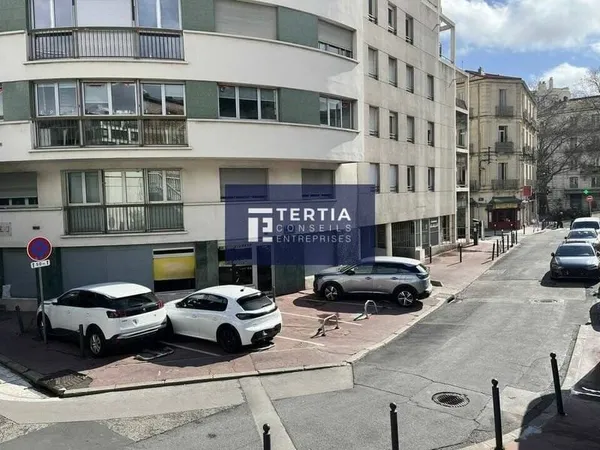 Local commercial 70 m²