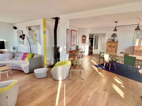 Appartement 8 pièces 159 m²