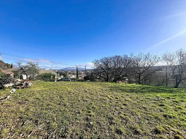 Terrain Gardanne 900 m2