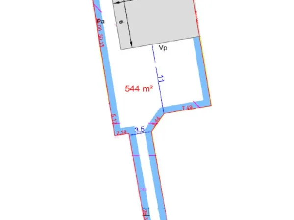 Terrain 544 m²