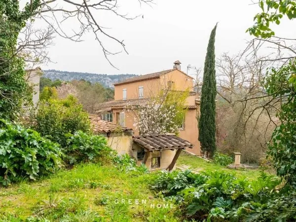 Maison 6 pièces 210 m²