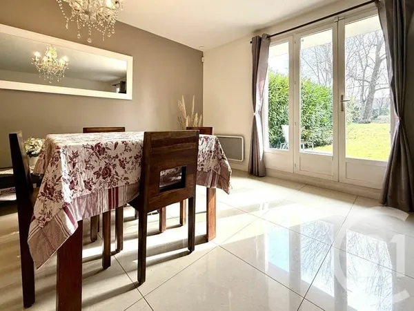 Maison 6 pièces 161 m²