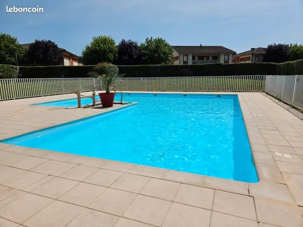 NERAC Appartement T4en résidence sécurisée avec piscine