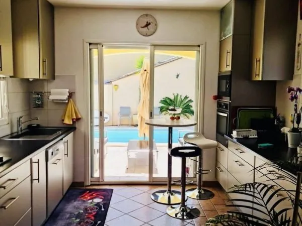 Maison 6 pièces 160 m²
