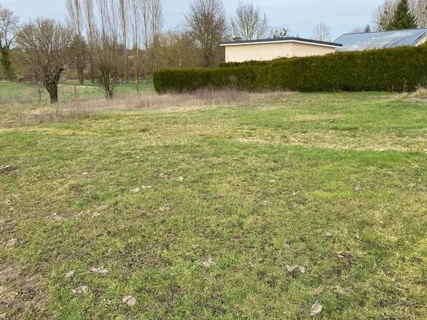 Terrain 791 m²