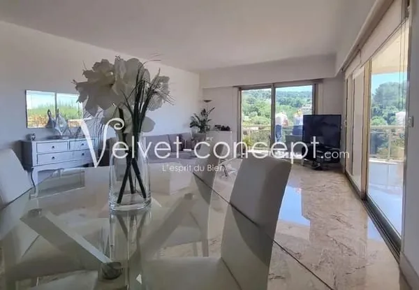 Le Cannet spacieux 3 pièces avec piscine terrasse vue mer