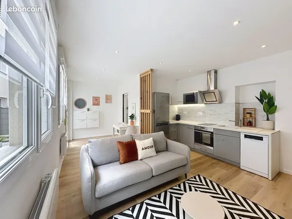 🏡 Magnifique Appartement 28m² - Cour privative - vendu meublé