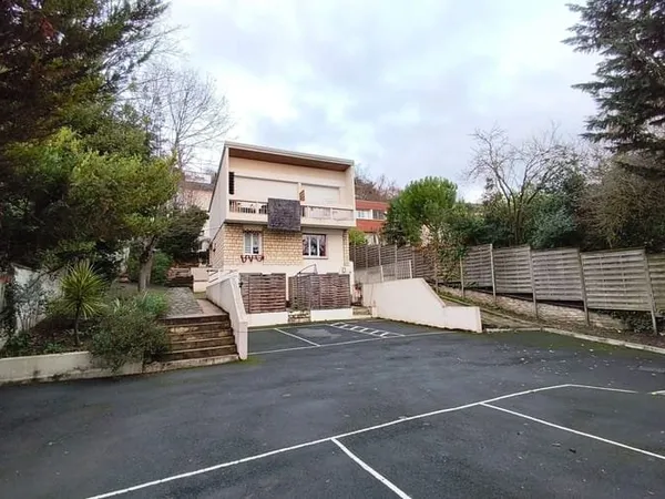 Immeuble de rapport 13 pièces 397 m²