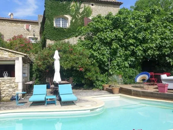 A vendre propriété pleine de charme proche joli village du Gard