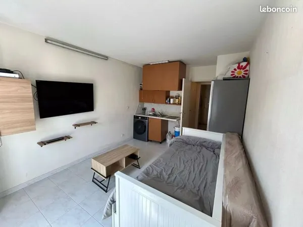 Studio 1 pièce 21 m²