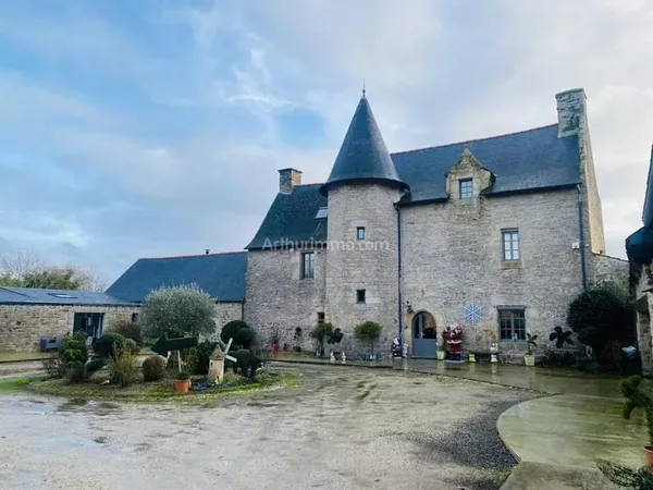 Aux portes de GUINGAMP, Magnifique Manoir de 330 M²