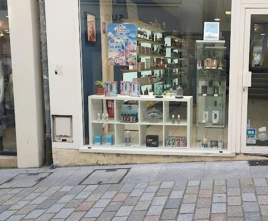 Local commercial 5 pièces 90 m²