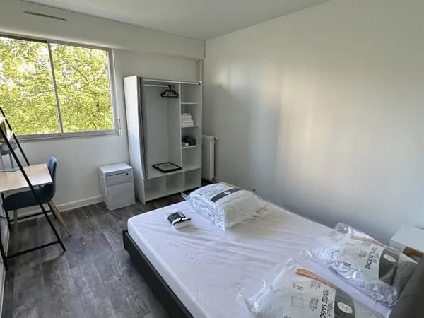 Studio 1 pièce 10 m²
