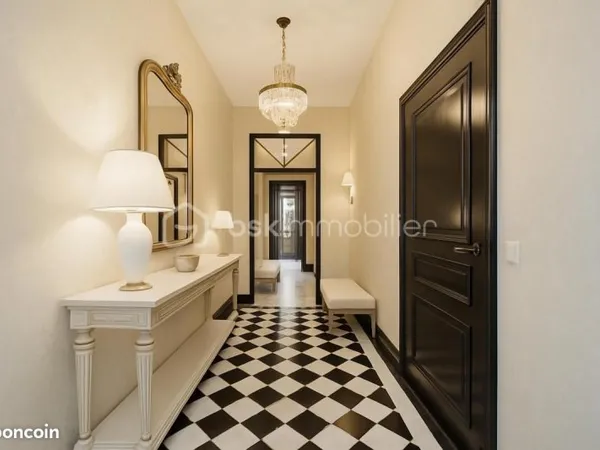 Maison 8 pièces 268 m²